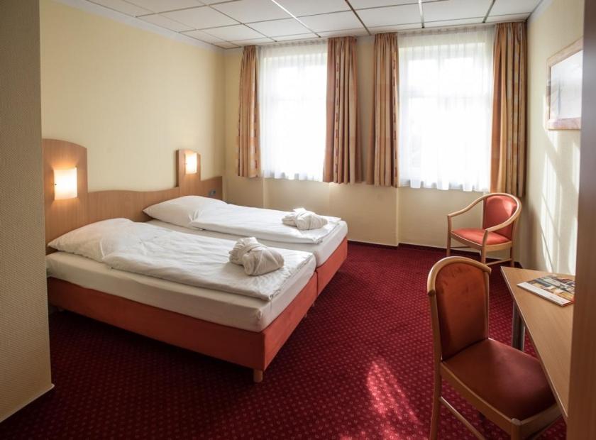 Nieder Weisel Johanniterhotel מראה חיצוני תמונה