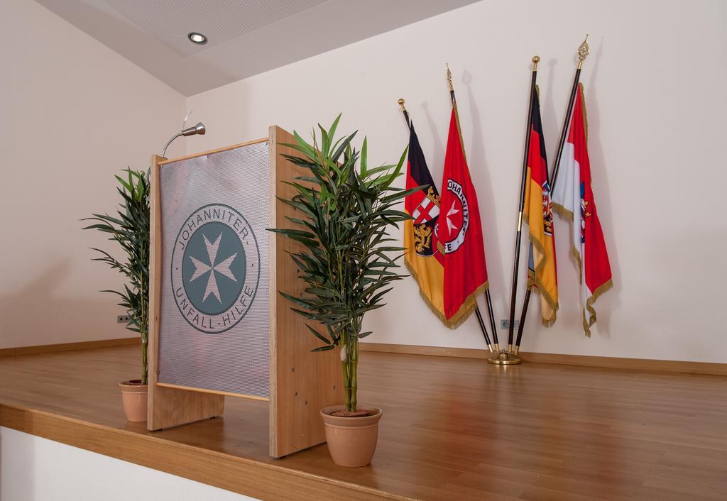 Nieder Weisel Johanniterhotel מראה חיצוני תמונה